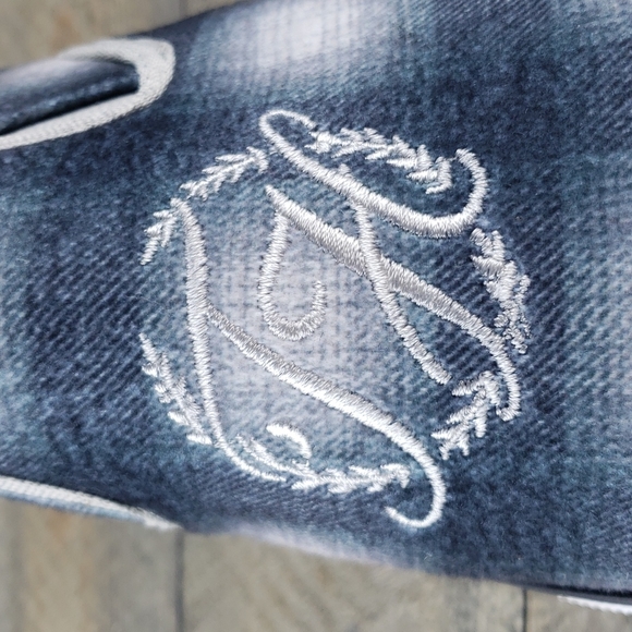 Tommy Hilfiger Women's Plaid Flannel Slip On Sneakers Embroidered Logo NEW - Picture 7 of 8